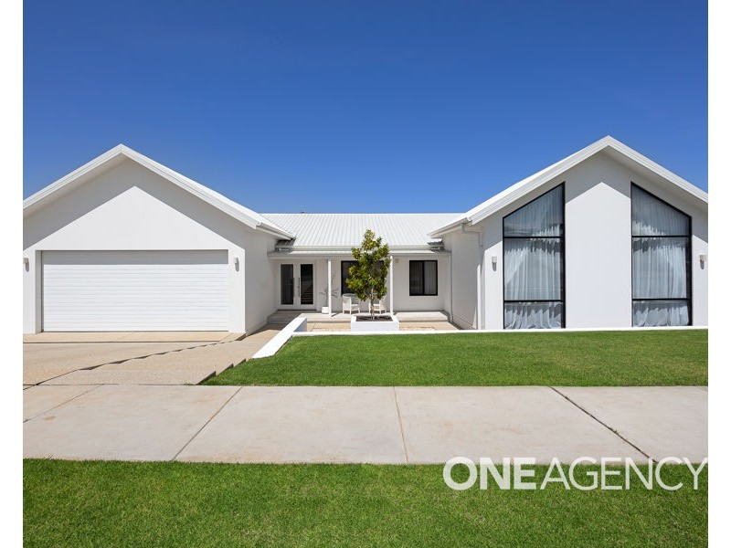 22 JUMBUCK DRIVE, Gobbagombalin NSW 2650