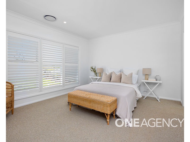 18 BONDI CRESCENT, Gobbagombalin NSW 2650