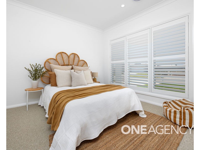 18 BONDI CRESCENT, Gobbagombalin NSW 2650