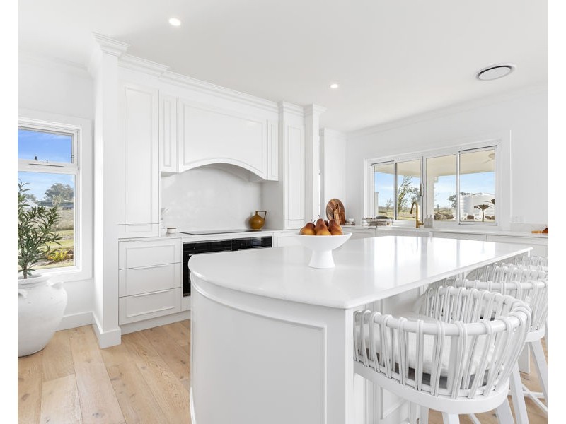 5 SIRIUS WAY, Gumly Gumly NSW 2652