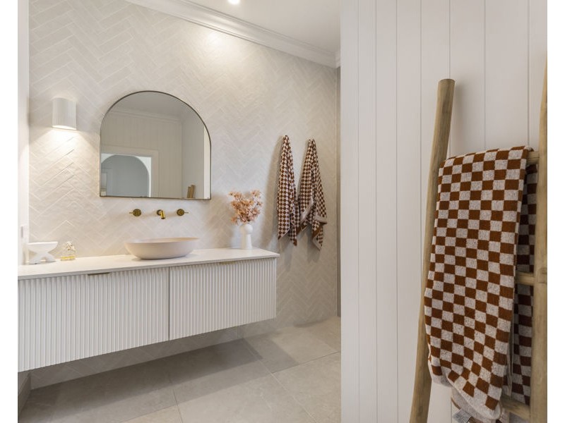 5 SIRIUS WAY, Gumly Gumly NSW 2652