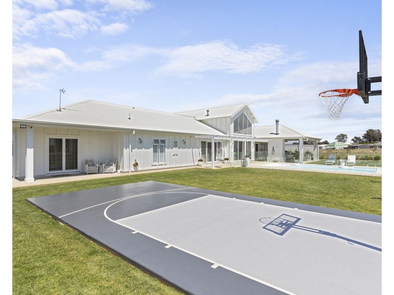 5 SIRIUS WAY, Gumly Gumly NSW 2652
