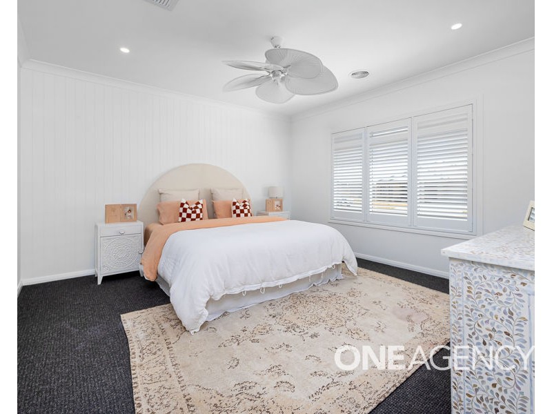 12 VALENCIA DRIVE, Gobbagombalin NSW 2650