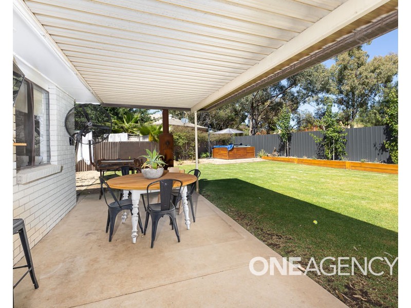 10 GUNYAH PLACE, Glenfield Park NSW 2650