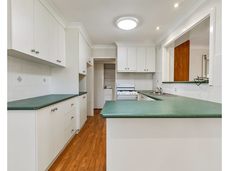 21 NIXON CRESCENT, Tolland NSW 2650