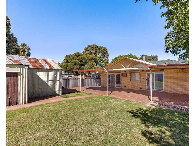 21 NIXON CRESCENT, Tolland NSW 2650