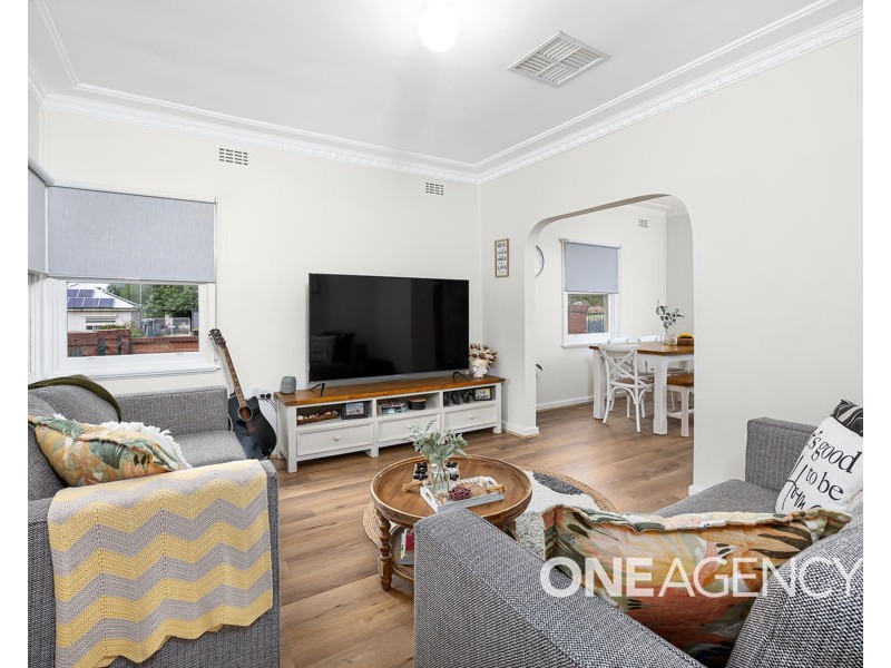 2/142 GROVE STREET, Kooringal NSW 2650
