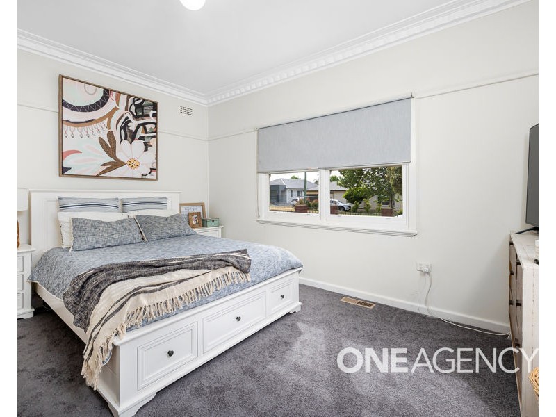 2/142 GROVE STREET, Kooringal NSW 2650