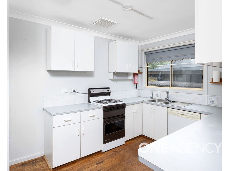 14 CONDON AVENUE, Mount Austin NSW 2650
