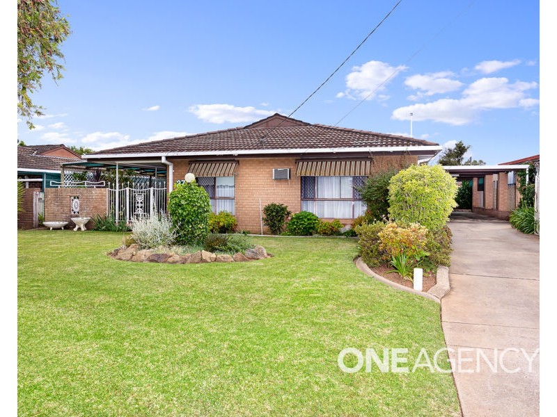 27 CRAWFORD STREET, Ashmont NSW 2650