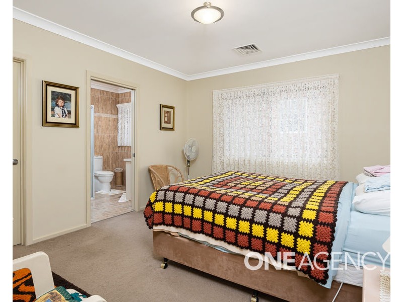 39 HENWOOD AVENUE, Kooringal NSW 2650