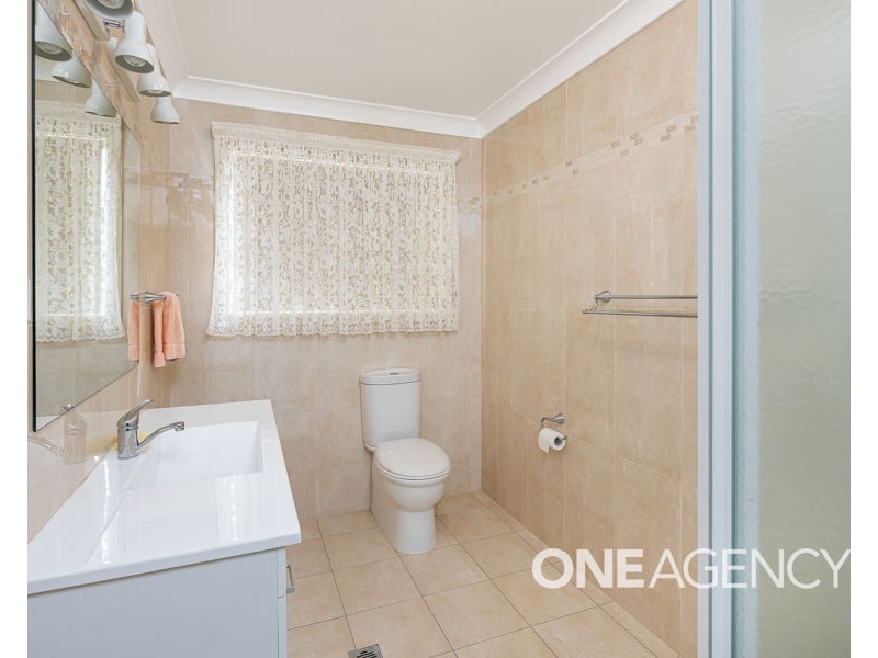 39 HENWOOD AVENUE, Kooringal NSW 2650