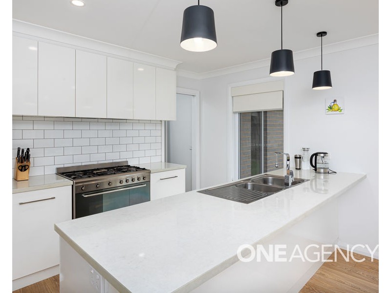 53 BARMEDMAN AVENUE, Gobbagombalin NSW 2650