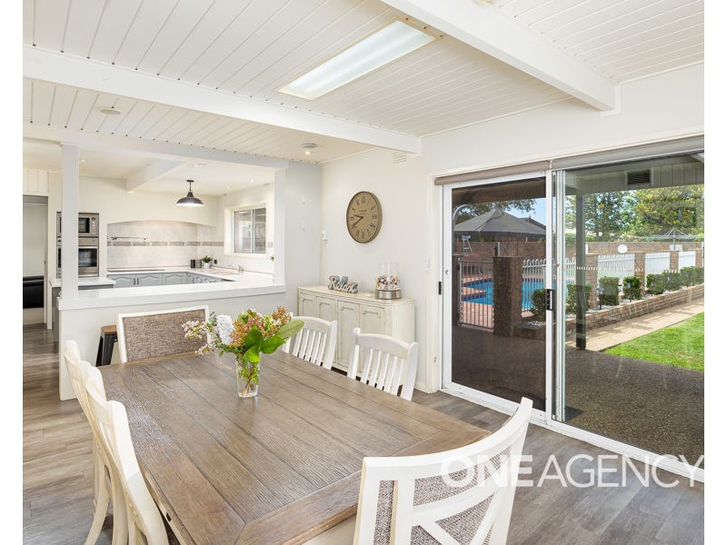 12 TAUPO DRIVE, Lake Albert NSW 2650