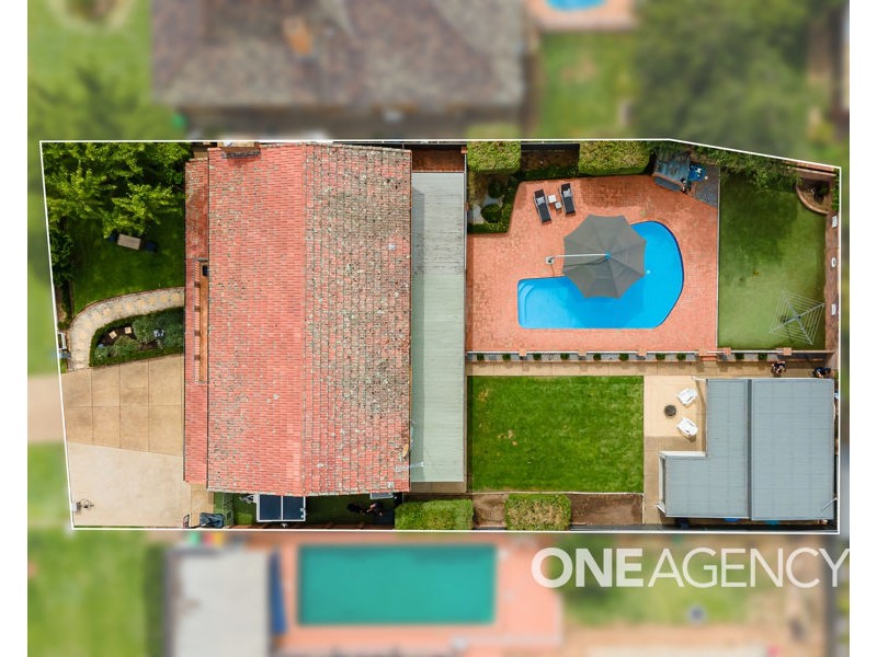 12 TAUPO DRIVE, Lake Albert NSW 2650