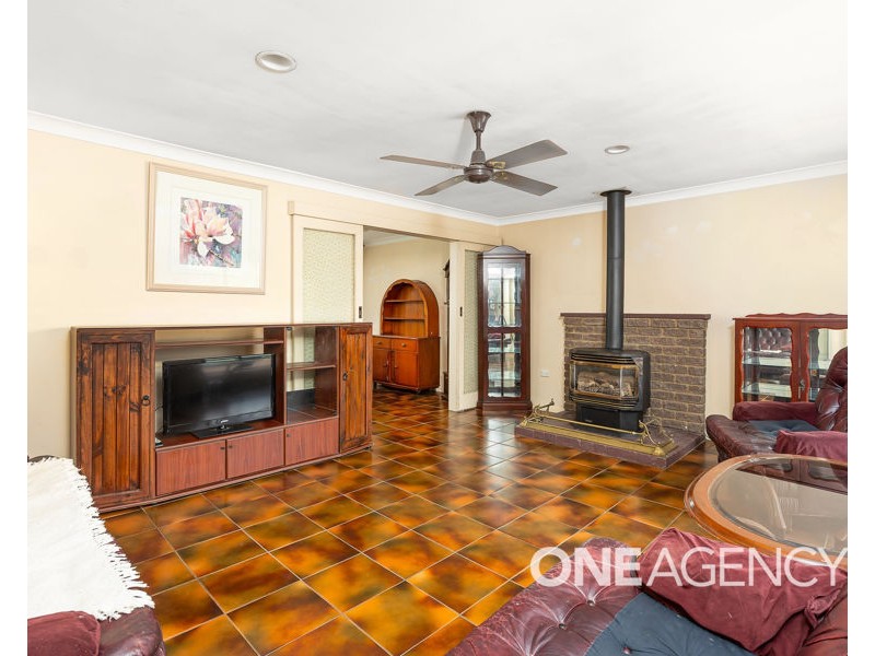 11 VESTEY STREET, Wagga Wagga NSW 2650