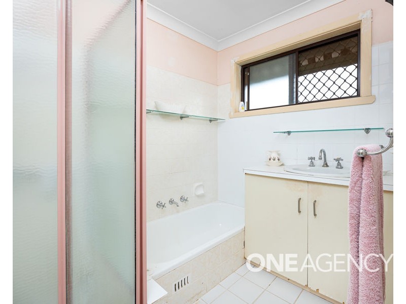 11 VESTEY STREET, Wagga Wagga NSW 2650