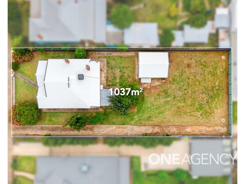4 ATHOL STREET, Turvey Park NSW 2650