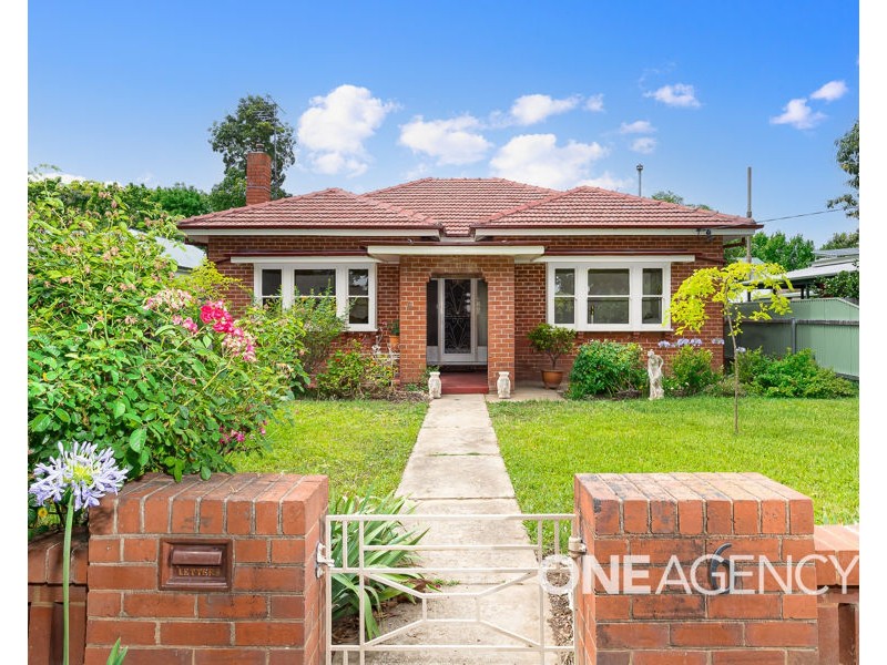 6 JACKSON STREET, Wagga Wagga NSW 2650
