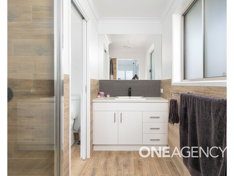 33 PARADISE DRIVE, Gobbagombalin NSW 2650