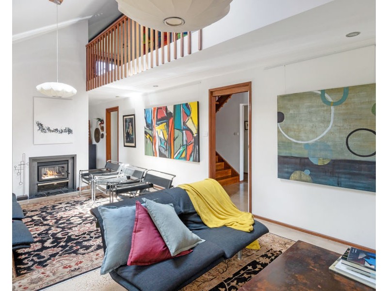 2 PAISLEY STREET, Lake Albert NSW 2650