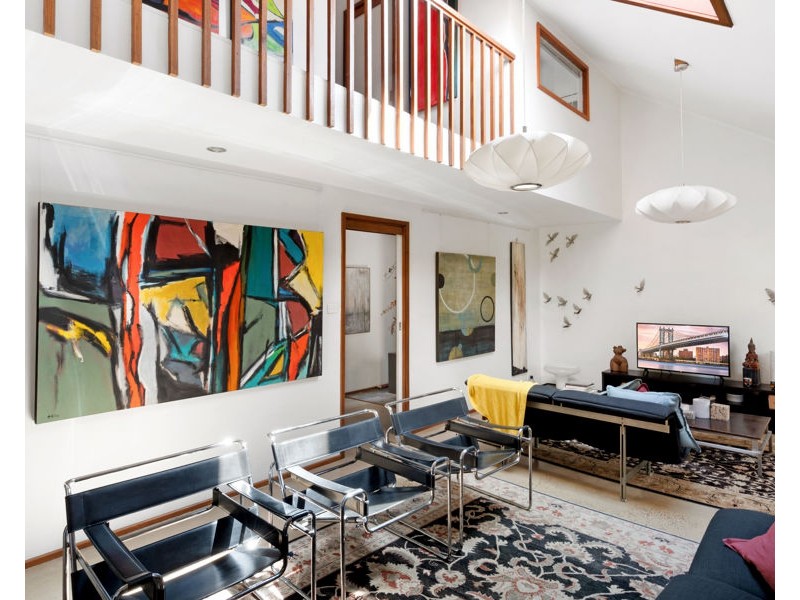 2 PAISLEY STREET, Lake Albert NSW 2650