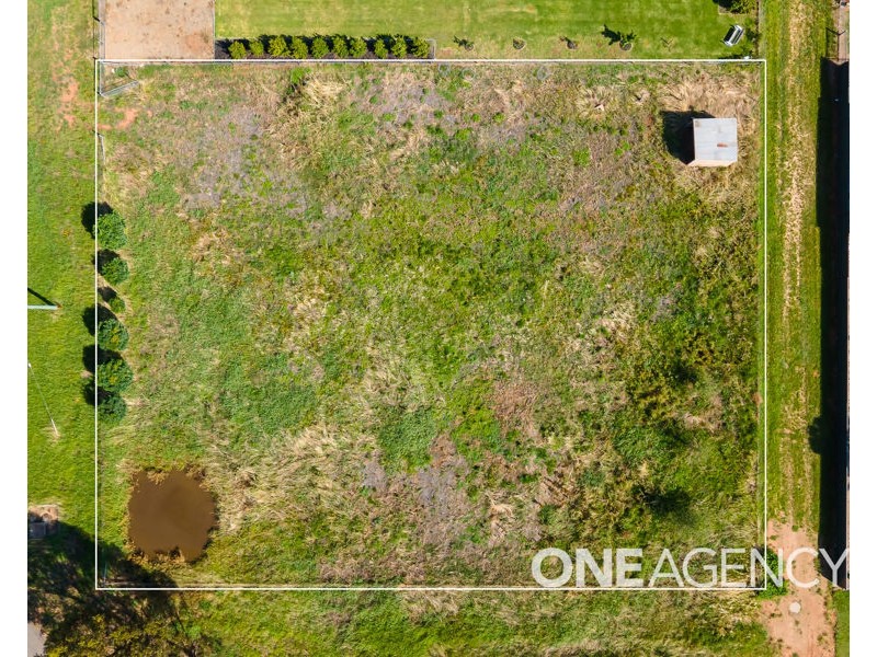 1 WALLACE STREET, Coolamon NSW 2701