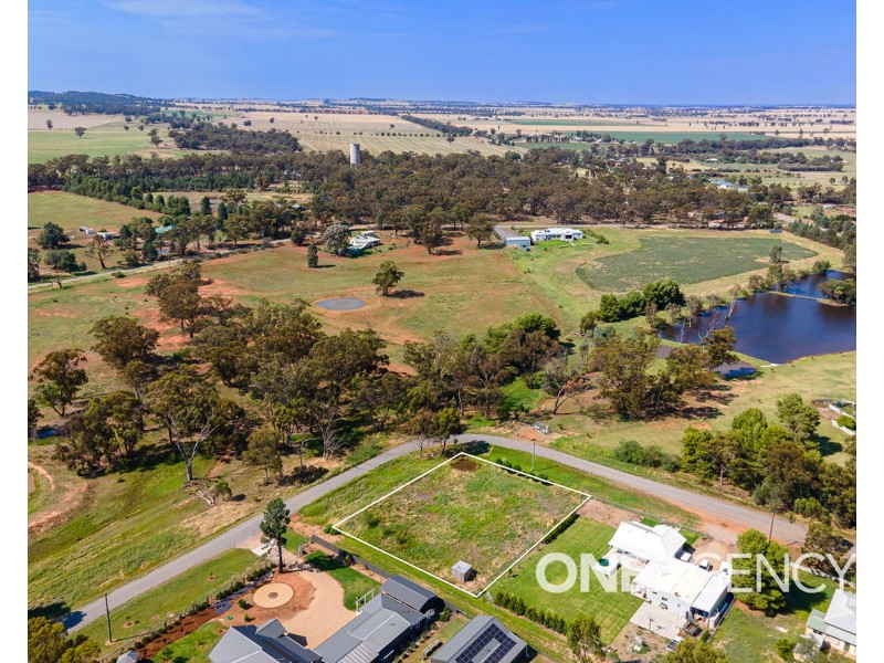 1 WALLACE STREET, Coolamon NSW 2701