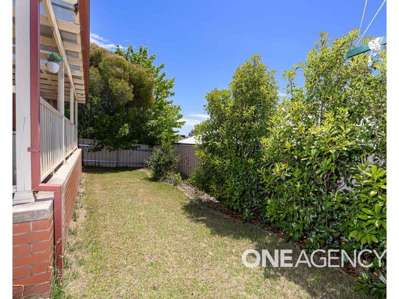 1 KINCORA PLACE, Bourkelands NSW 2650
