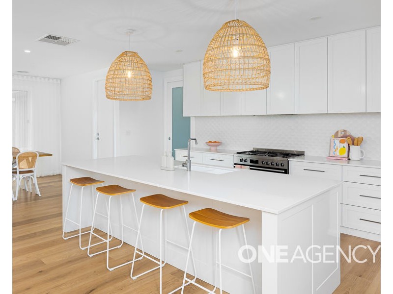 138 VALENCIA DRIVE, Gobbagombalin NSW 2650