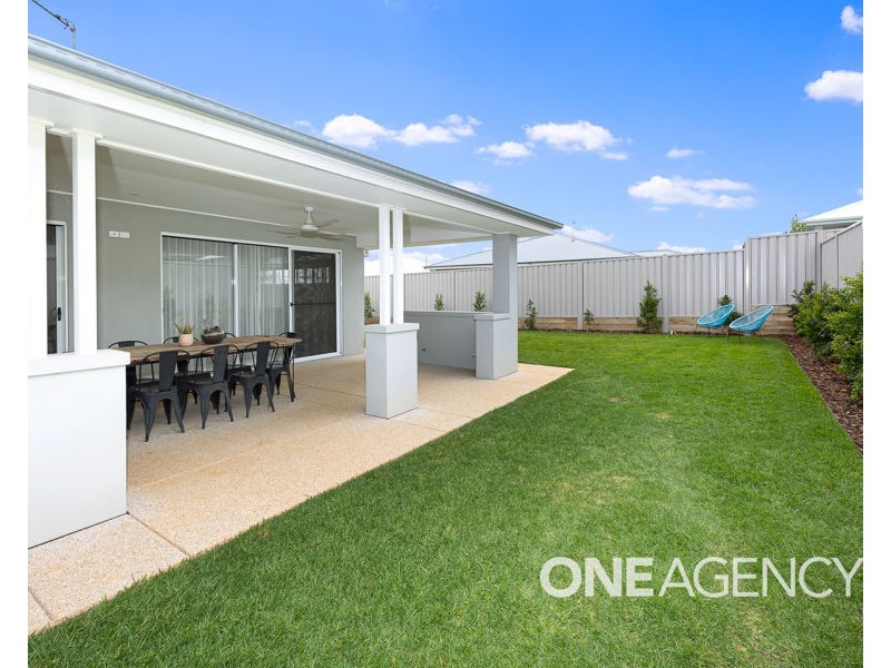 138 VALENCIA DRIVE, Gobbagombalin NSW 2650
