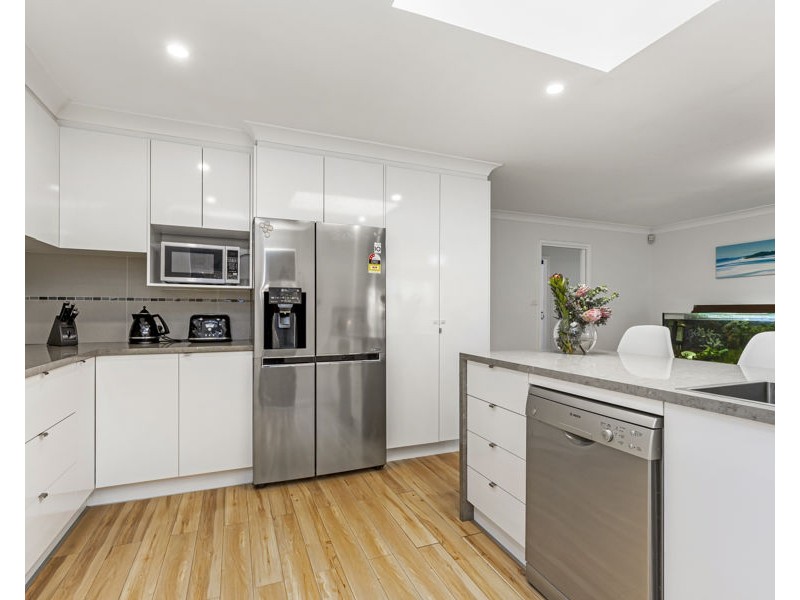 20 MISSOURI AVENUE, Tolland NSW 2650