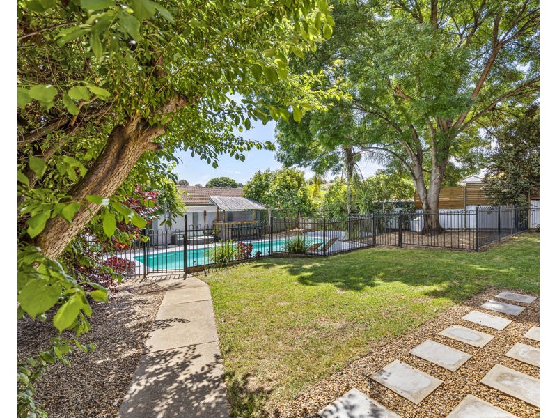 20 MISSOURI AVENUE, Tolland NSW 2650