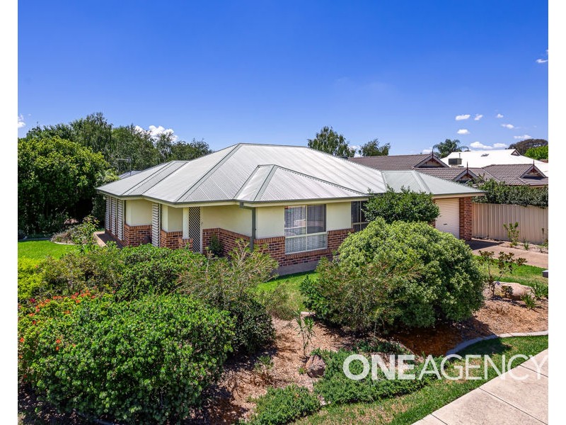 1/29 LANSDOWNE AVENUE, Lake Albert NSW 2650