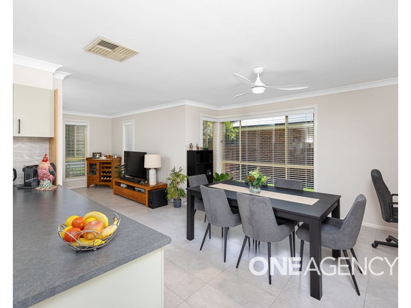 1/29 LANSDOWNE AVENUE, Lake Albert NSW 2650