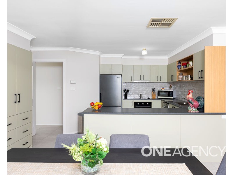 1/29 LANSDOWNE AVENUE, Lake Albert NSW 2650