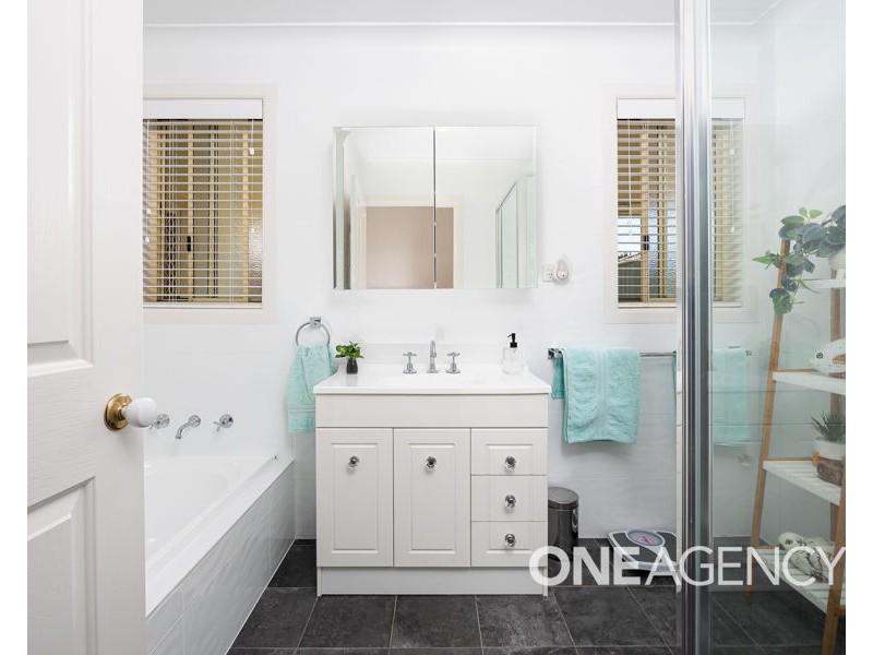 1/29 LANSDOWNE AVENUE, Lake Albert NSW 2650