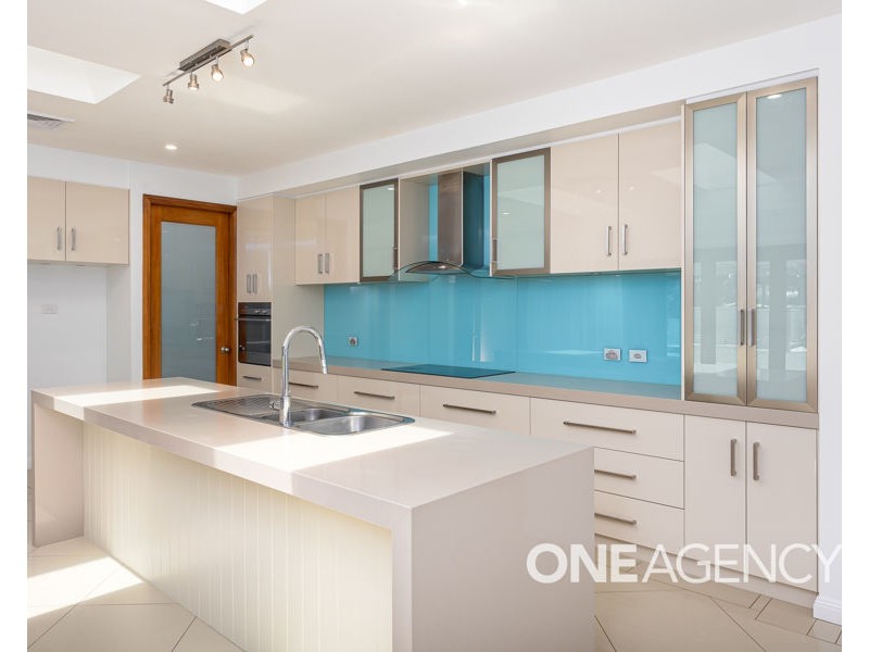 8 GLENOAK DRIVE, Springvale NSW 2650