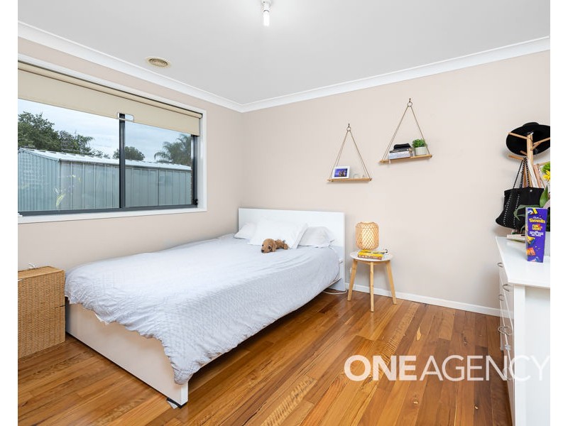 8 WALLA PLACE, Glenfield Park NSW 2650