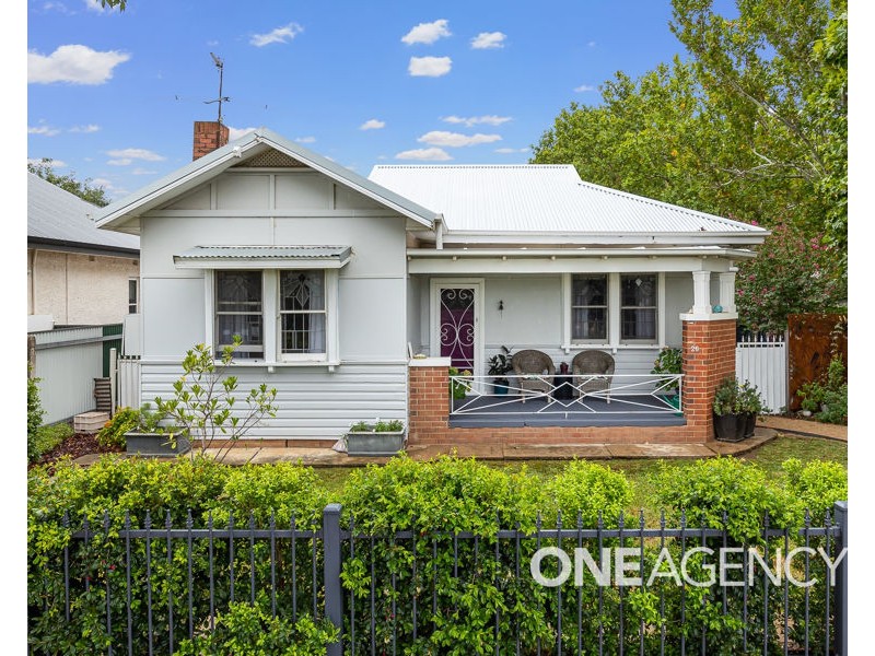 26 ALBURY STREET, Wagga Wagga NSW 2650