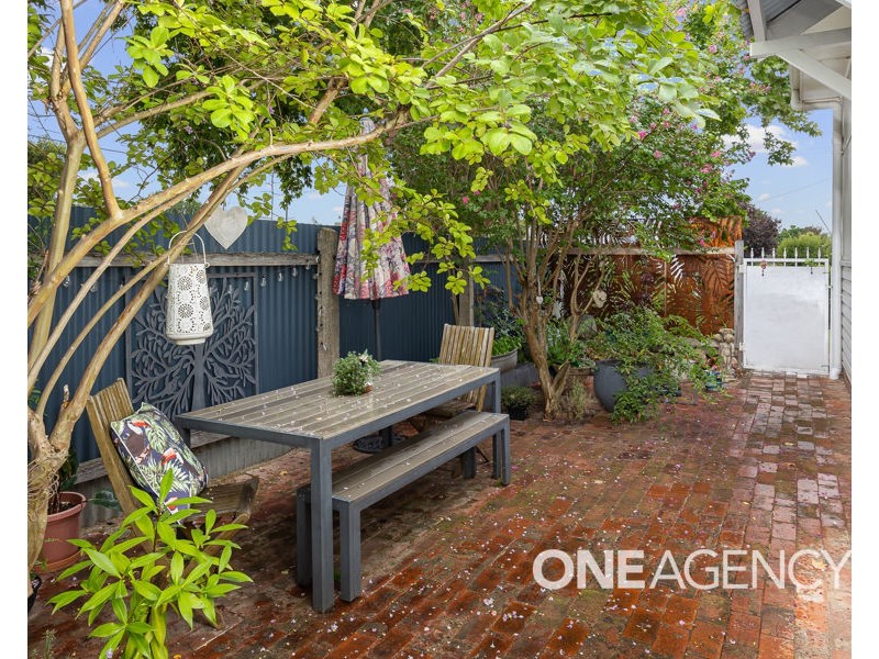 26 ALBURY STREET, Wagga Wagga NSW 2650