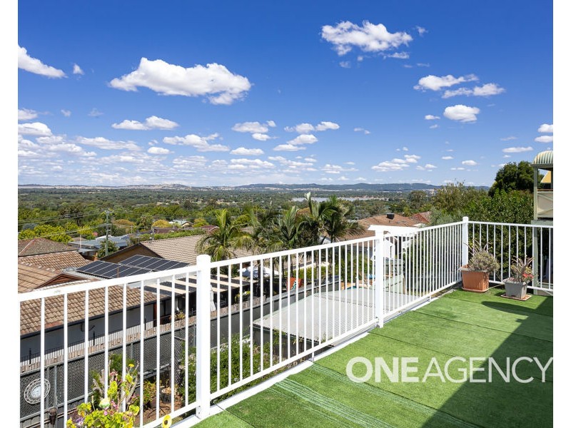 5 BELLEVUE PARADE, Kooringal NSW 2650
