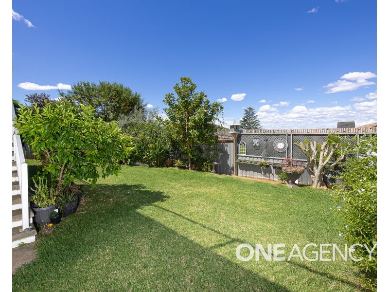 5 BELLEVUE PARADE, Kooringal NSW 2650