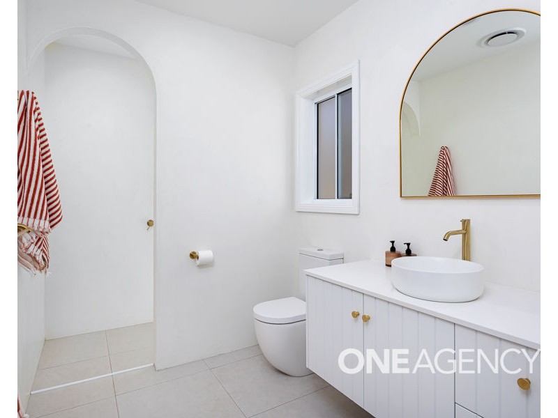 15 BENNELONG CRESCENT, Lloyd NSW 2650