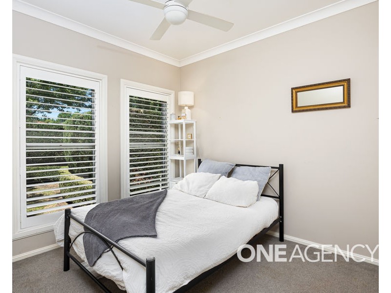 12 DEPAZZI PLACE, Lake Albert NSW 2650