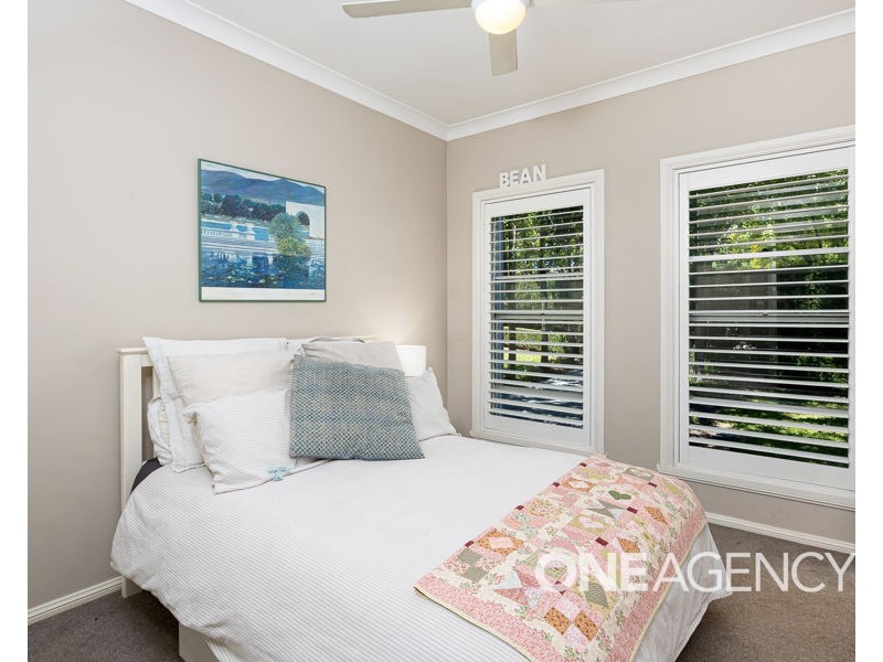 12 DEPAZZI PLACE, Lake Albert NSW 2650