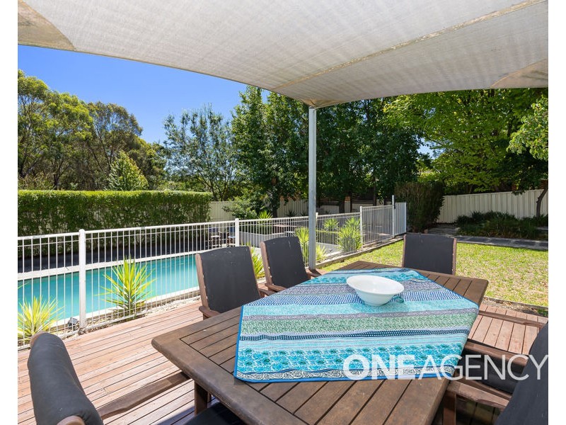 12 DEPAZZI PLACE, Lake Albert NSW 2650