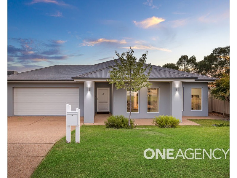 61 MUTTAMA PARADE, Gobbagombalin NSW 2650