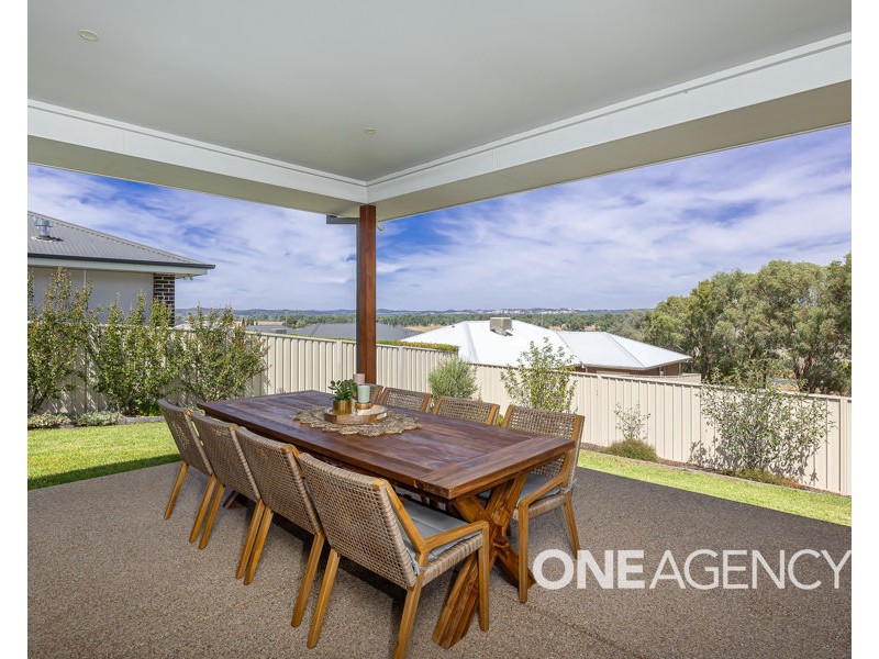 61 MUTTAMA PARADE, Gobbagombalin NSW 2650