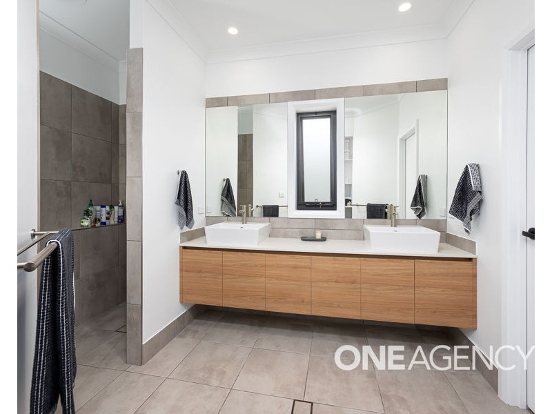 8 PINE COURT, Springvale NSW 2650